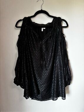 Cato Black Cold-Shoulder V-Neck Top with Chevron Sheen